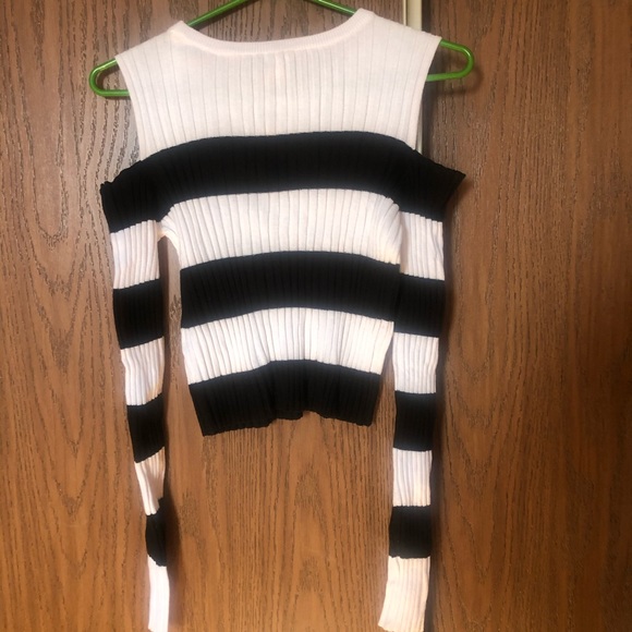 Long sleeve sweater top - Picture 2 of 6